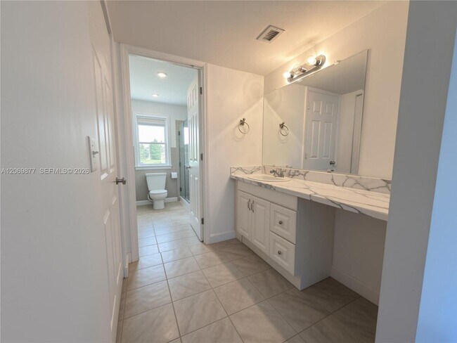 Building Photo - 1301 SW 142nd Ave