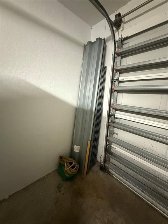 Building Photo - 4688 Heather Terrace