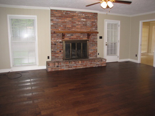 Building Photo - 2515 Pheasant Dr