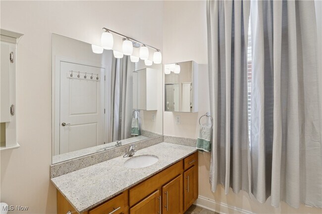 Building Photo - 55 E College St