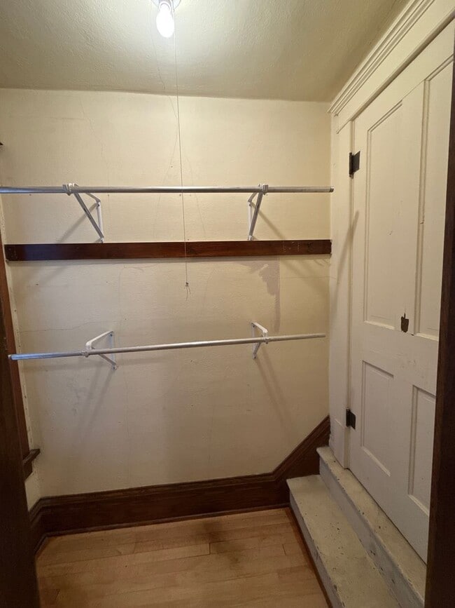 Building Photo - NSP-139/141 6th St NW