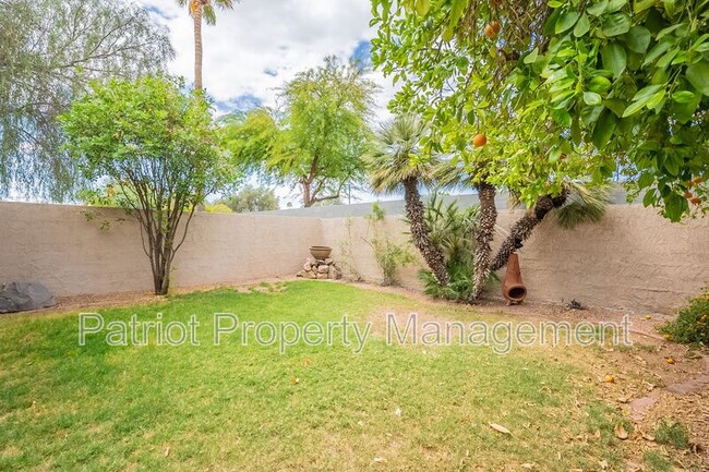 Building Photo - 5658 N 78th Way