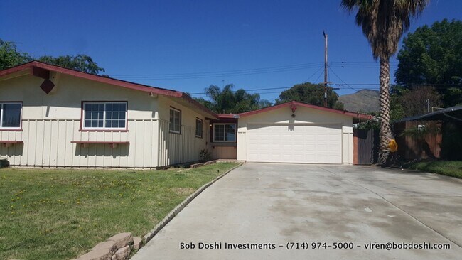 Building Photo - The city of Highland has the perfect 3 bed...
