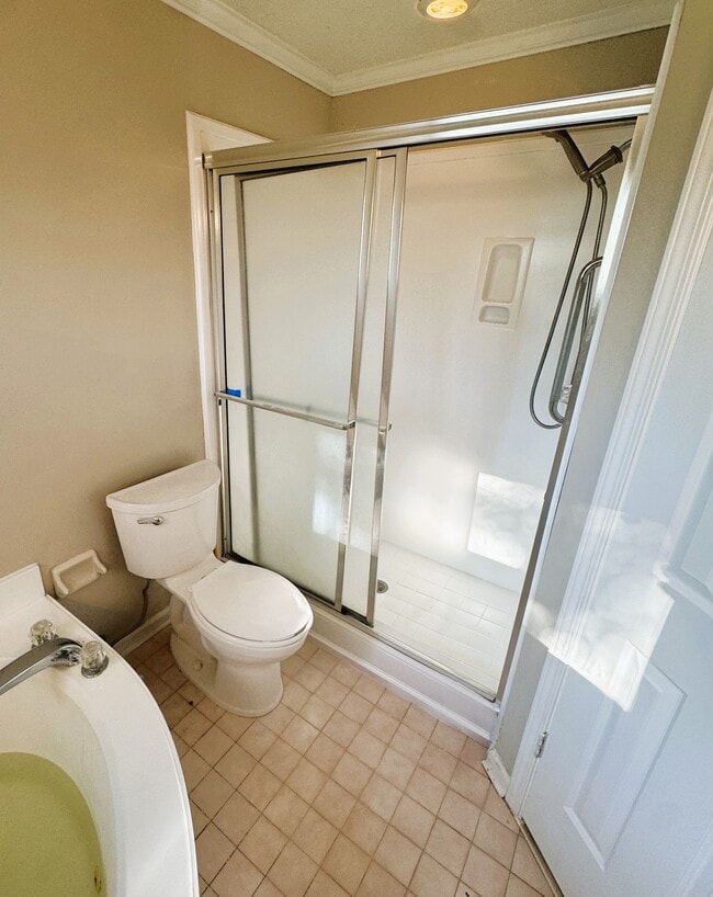 Building Photo - 2271 Lake Springs Ln