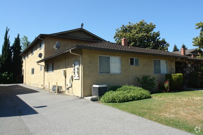 Building Photo - 507 Kiely Blvd