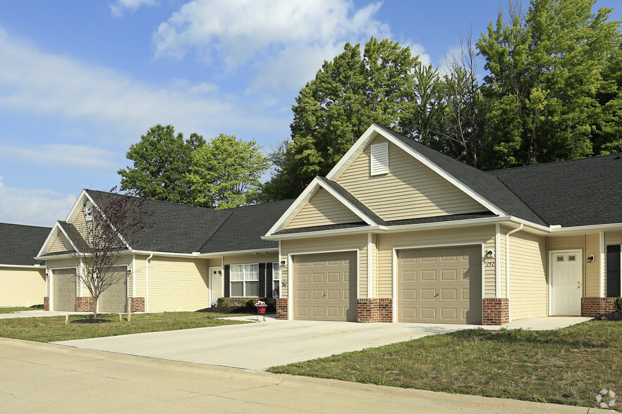 Building Photo - Marsh's Landing