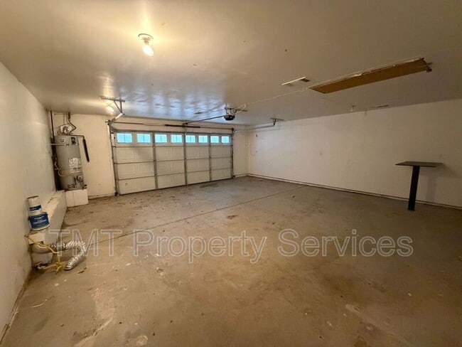 Building Photo - 10087 Emerald Grove Dr