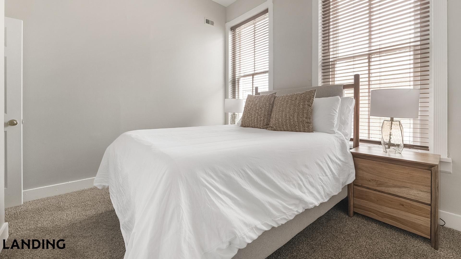 Building Photo - 617 W Lexington St