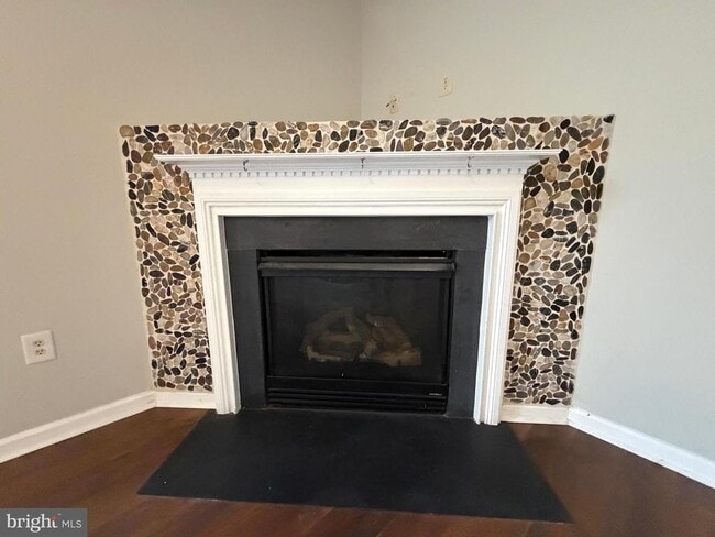 Building Photo - 412 Kintyre Ln