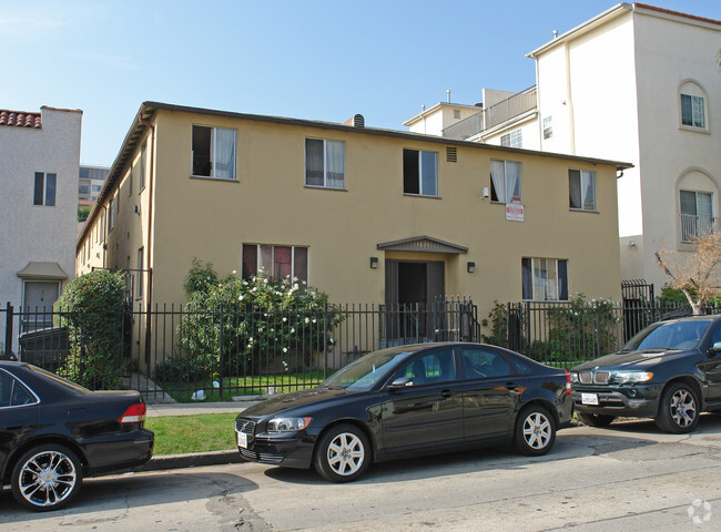 Primary Photo - 1825 Wilcox Ave