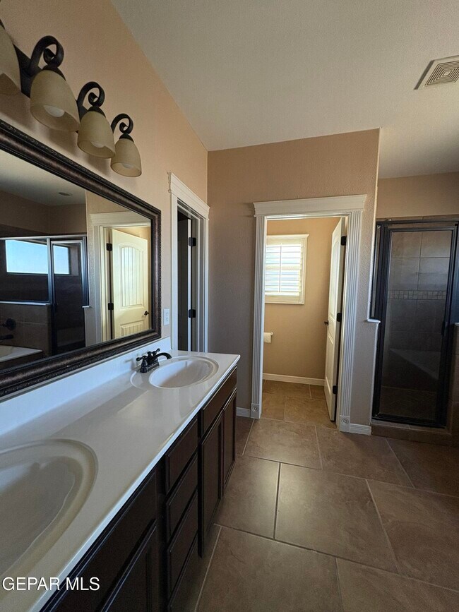 Building Photo - 2837 Pasillo Rock Pl