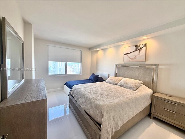 Building Photo - 1985 S Ocean Dr