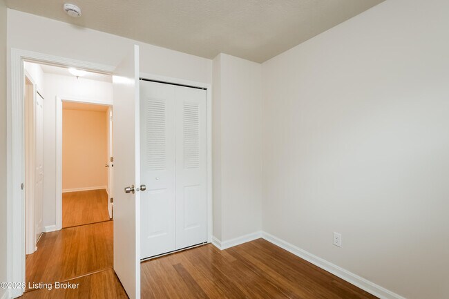 Building Photo - 6125 Park Rd