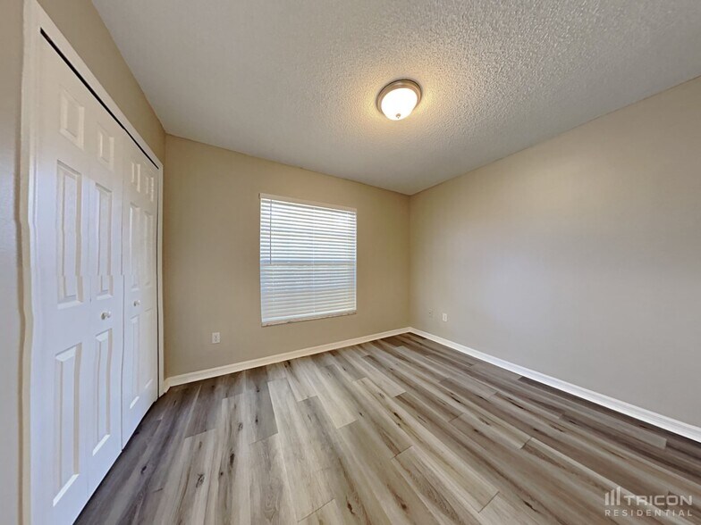 Building Photo - 1370 Heather Glen Dr