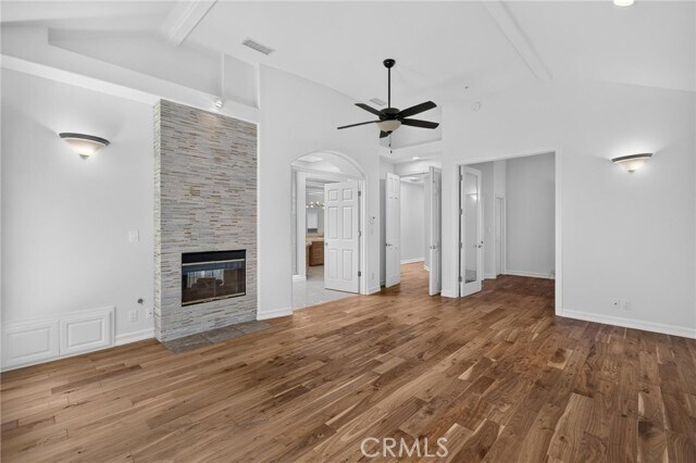 Building Photo - 717 Avenue A