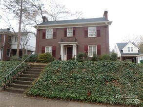 Building Photo - 1614 Dilworth Rd E