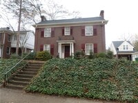 Building Photo - 1614 Dilworth Rd E
