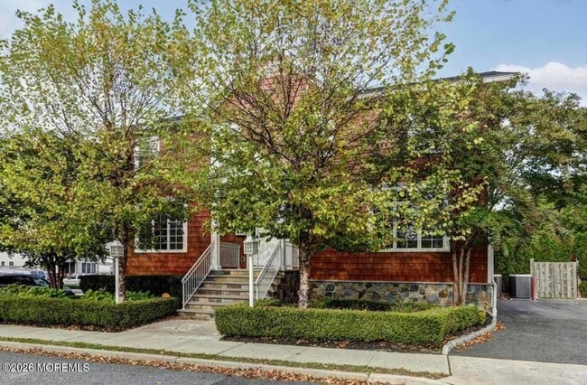 Building Photo - 1-3 Church St