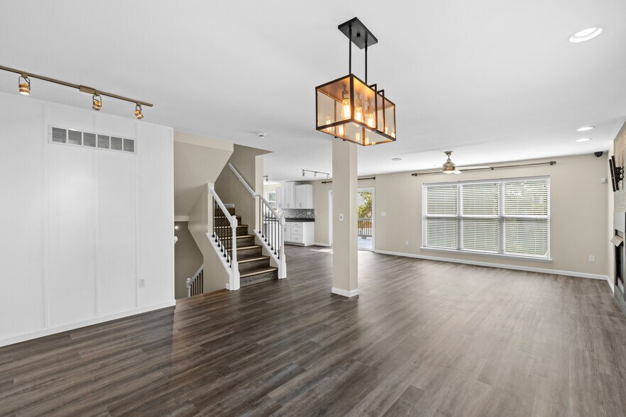 Building Photo - 1304 Mason Grove Dr