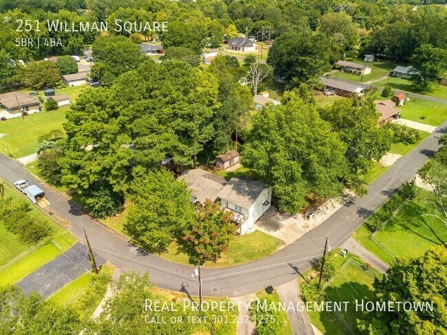 Building Photo - 251 Willman Square