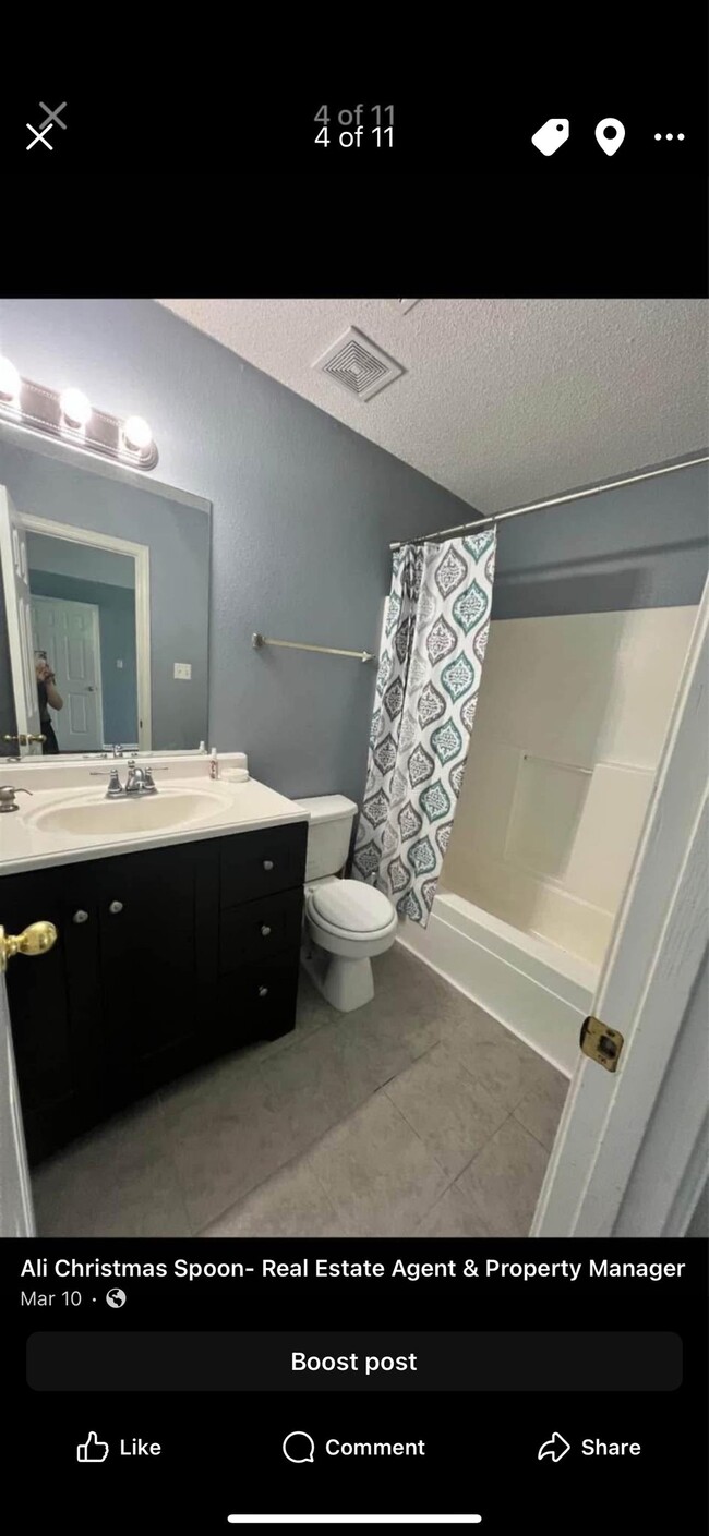 Building Photo - 90 Harmony Dr W