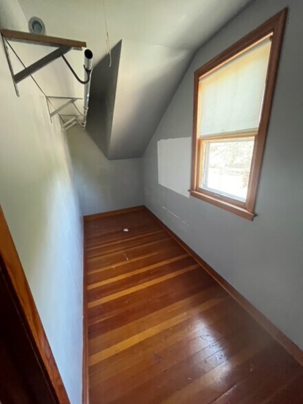 Building Photo - 813 S Franklin St