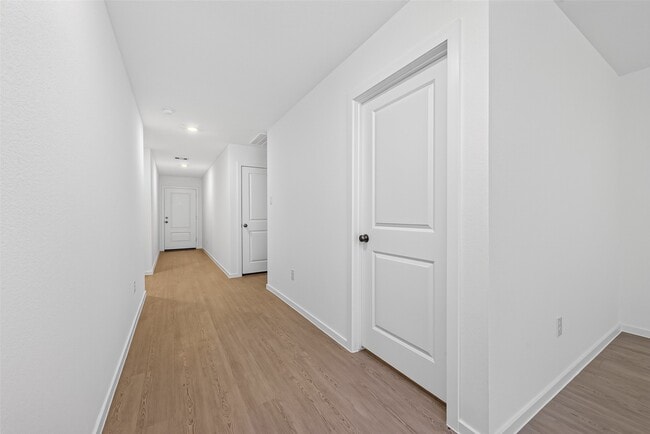Building Photo - 25568 Rose Creek Dr