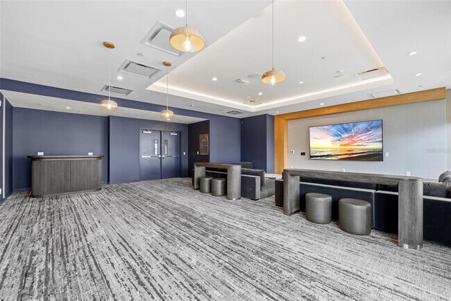 Building Photo - 400 Central Ave