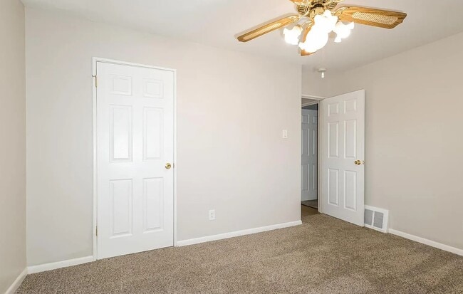 Building Photo - 1200 Acredale Dr