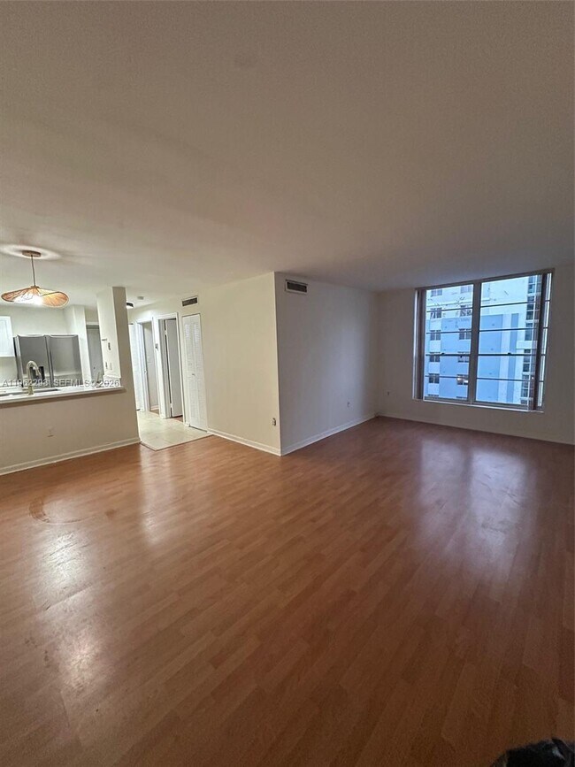 Building Photo - 210 SW 11th St