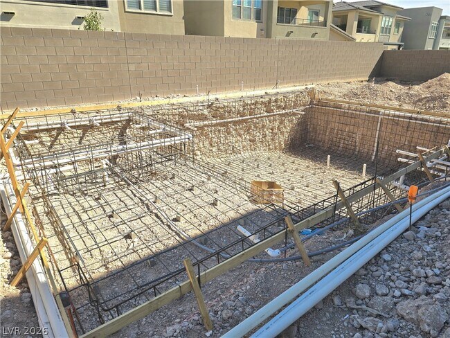 Building Photo - 5086 Cyn Xing St