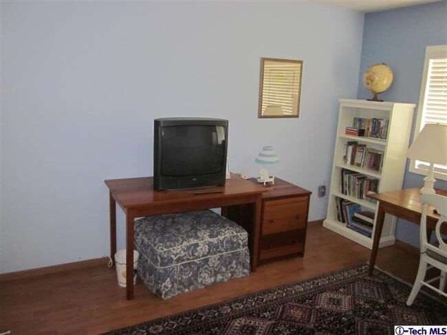 Building Photo - 2716 Ridgepine Dr