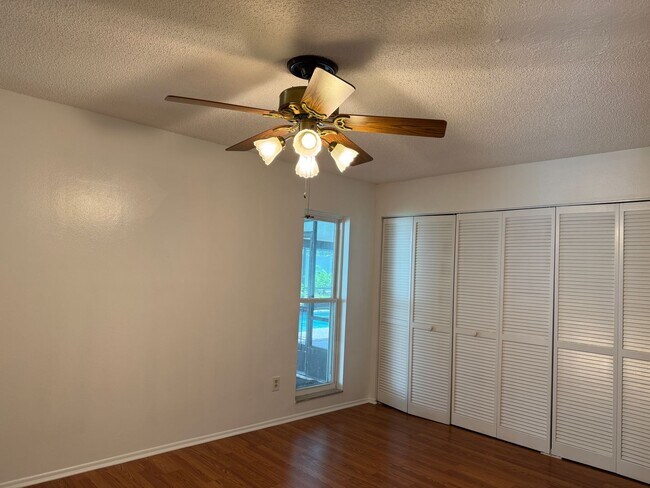 Building Photo - Meadow Woods Pool Home