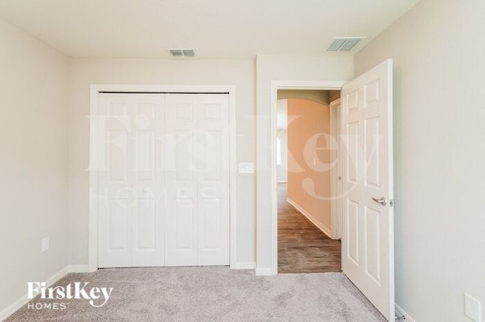 Building Photo - 121 Foxtail Loop