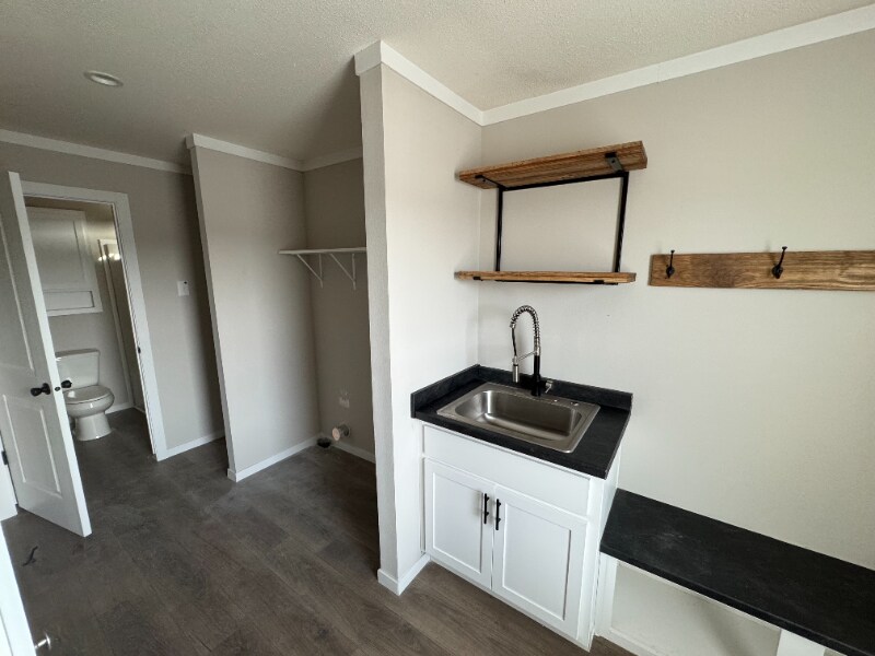 Building Photo - 262 Patriot Ln