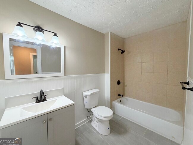 Building Photo - 1545 Orlando St SW