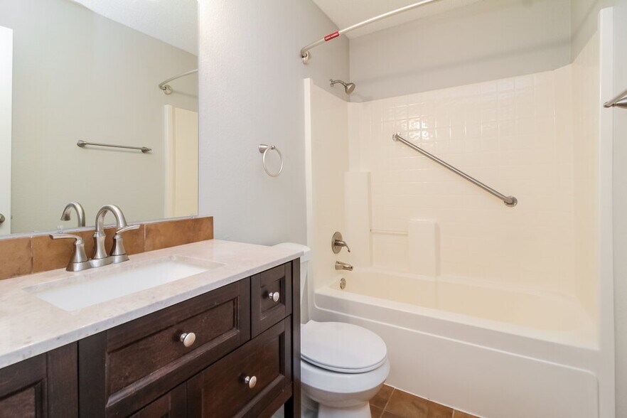 Building Photo - 603 Wolcott Ln