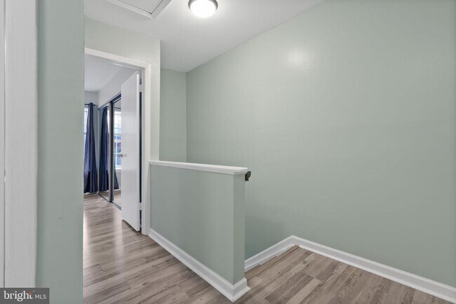 Building Photo - 6446 Shannon Station Ct