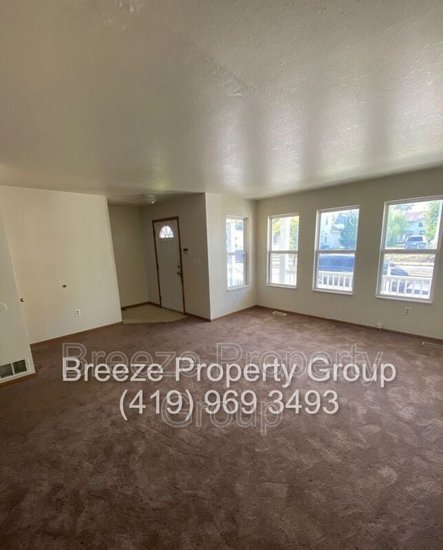 Building Photo - 906 E Bancroft St