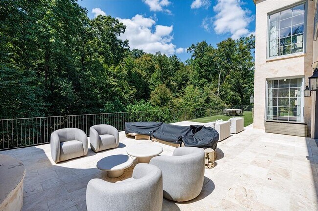 Building Photo - 3570 Knollwood Dr NW