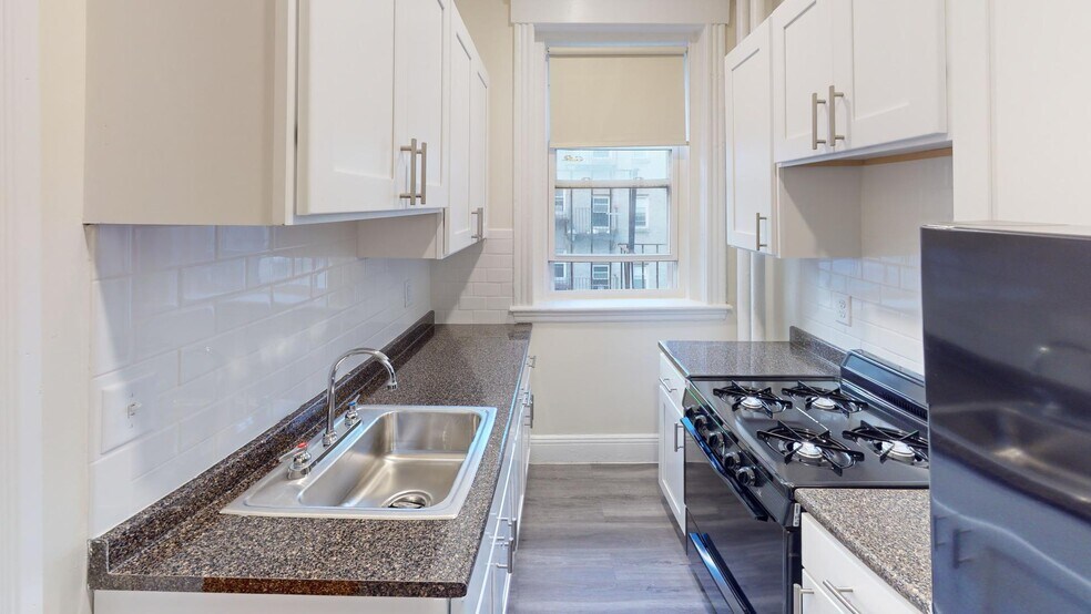 Building Photo - 1191 Boylston St