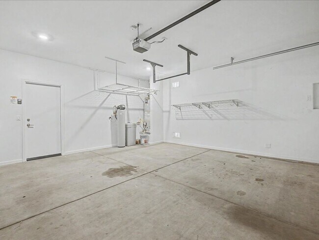 Building Photo - Spacious 4-Bedroom Home in Rocking K with Modern Finishes & Resort-Style Community Amenities!