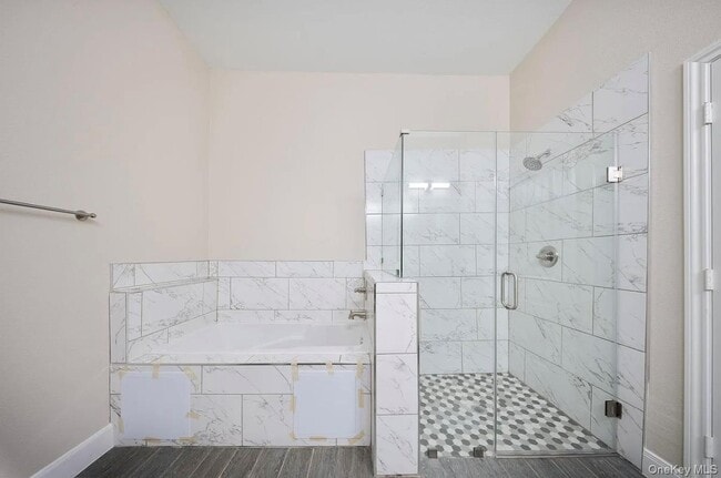 Building Photo - 1113 5th Ave