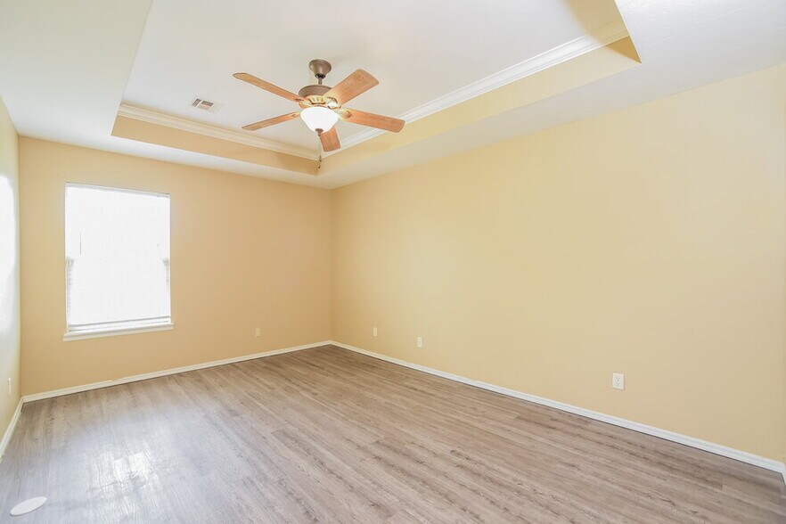 Building Photo - 4009 Notting Hill Dr