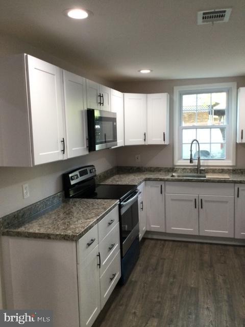 Building Photo - 6438 Windham Ave