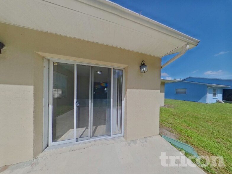 Building Photo - 2305 Cutler Ct