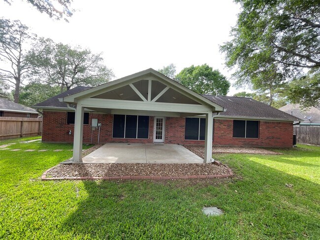 Building Photo - 7110 Pembrough Ln