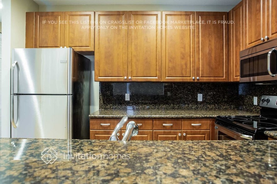 Building Photo - 1382 Vía De Pepi