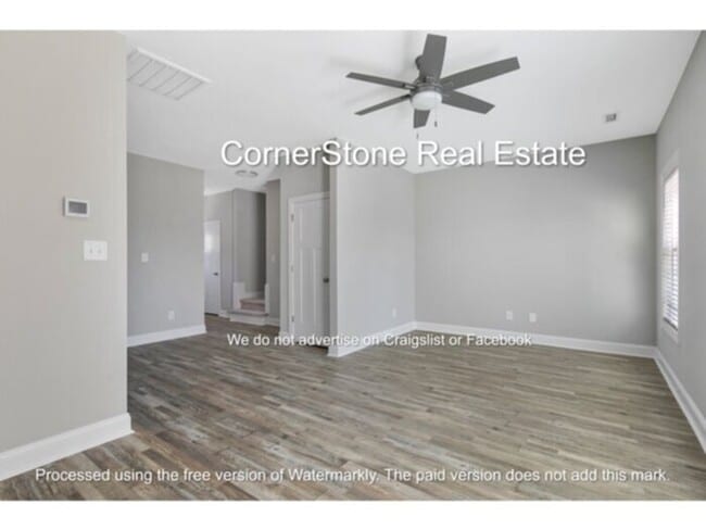 Building Photo - 2848 Little Dr