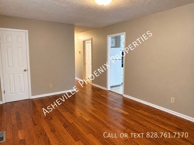 Building Photo - 509 Wilson Ave